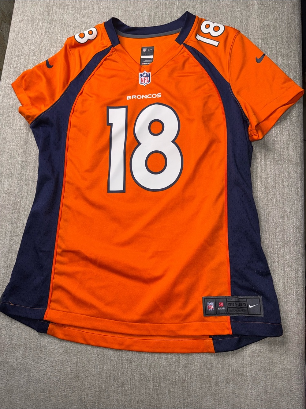 Nike Peyton Manning #18 Denver Broncos Women’s Jersey XL Like New